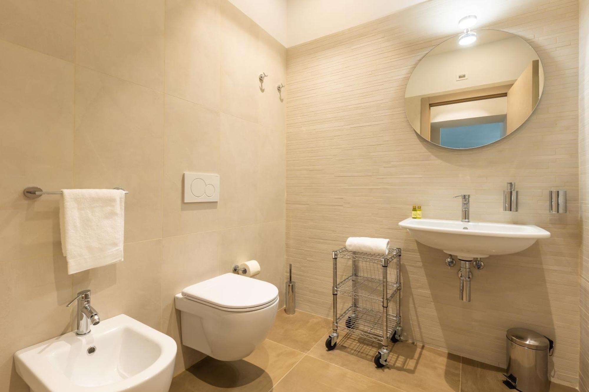 Exclusive Perugia Getaway - Apartments With Shared Pool & Parking Exterior photo