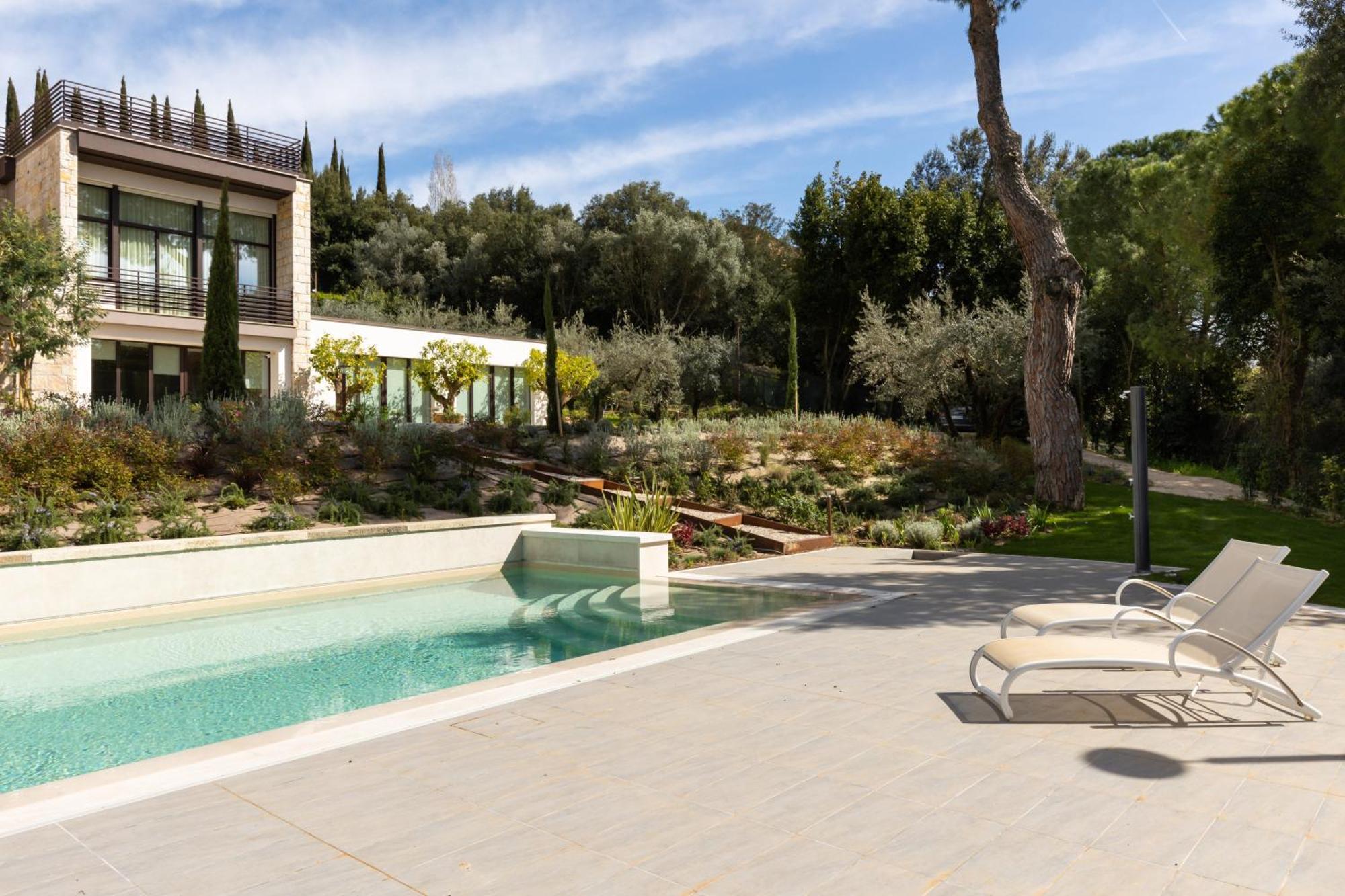 Exclusive Perugia Getaway - Apartments With Shared Pool & Parking Exterior photo