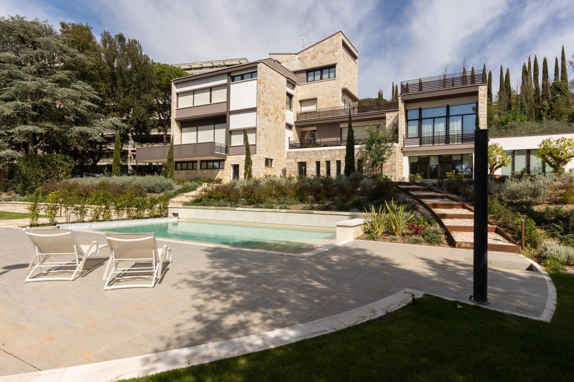 Exclusive Perugia Getaway - Apartments With Shared Pool & Parking Exterior photo